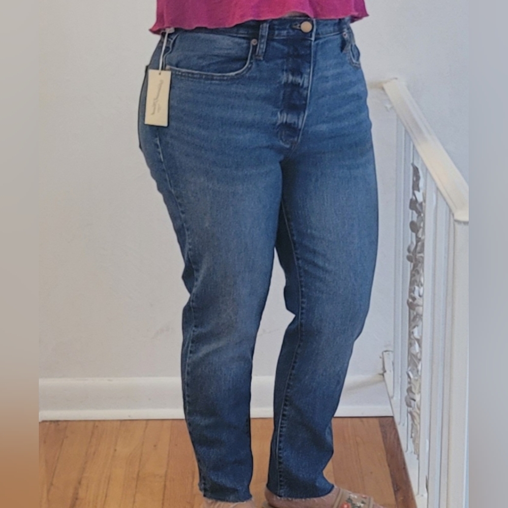 Universal Thread Dark Blue High Rise Jeans